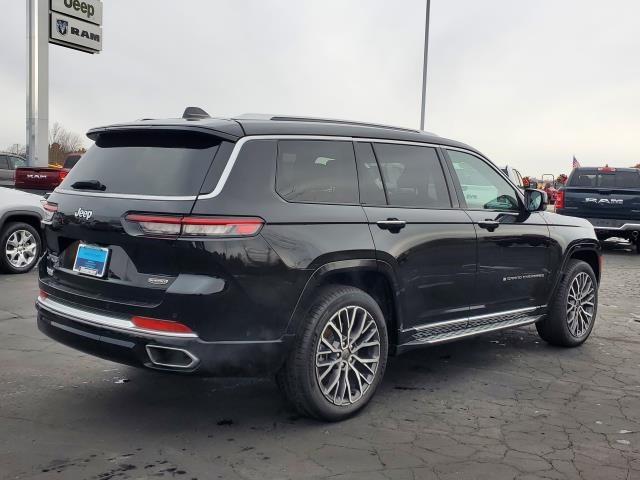 2022 Jeep Grand Cherokee L Summit Reserve 4x4 2022 Jeep Grand Cherokee L Summit Reserve 4x4