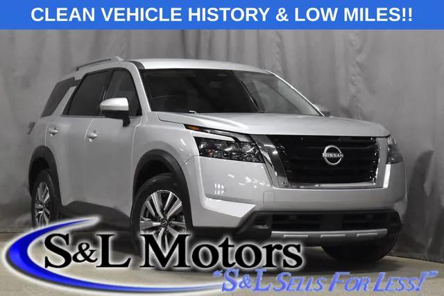 2025 Nissan Pathfinder SL 4WD 2025 Nissan Pathfinder SL 4WD