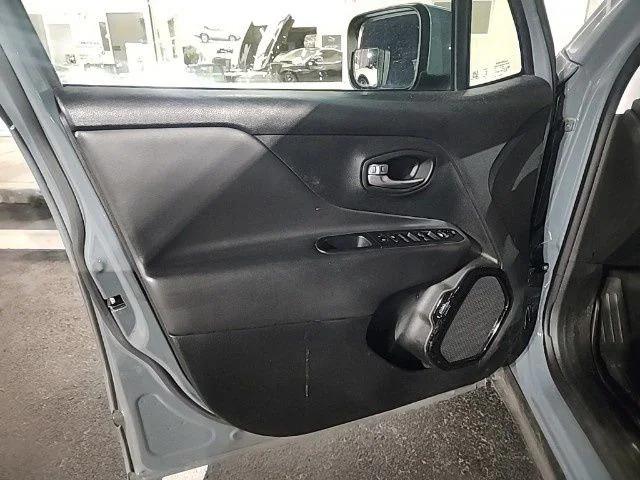 2018 Jeep Renegade Altitude FWD 2018 Jeep Renegade Altitude FWD