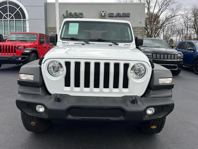 2020 Jeep Wrangler Black and Tan 4X4