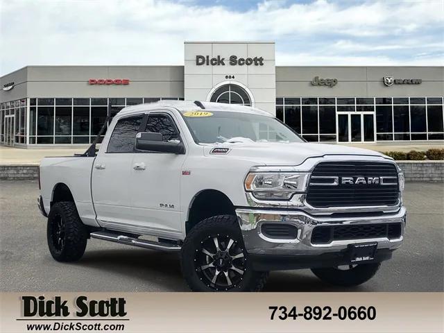 2019 RAM 2500 Big Horn Crew Cab 4x4 64 Box