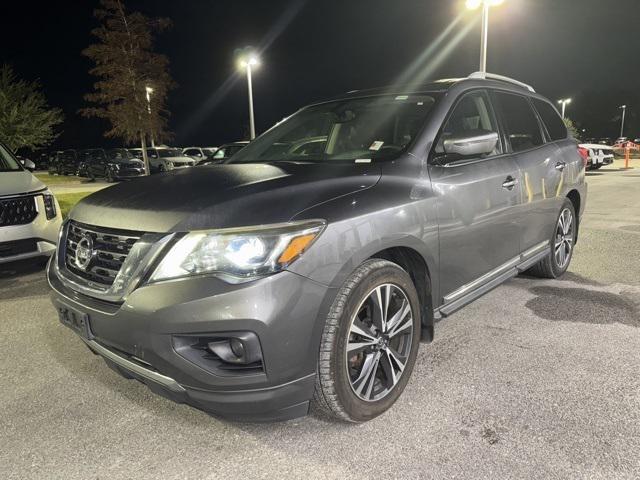 2017 Nissan Pathfinder Platinum