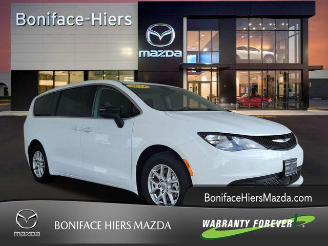 2024 Chrysler Voyager LX