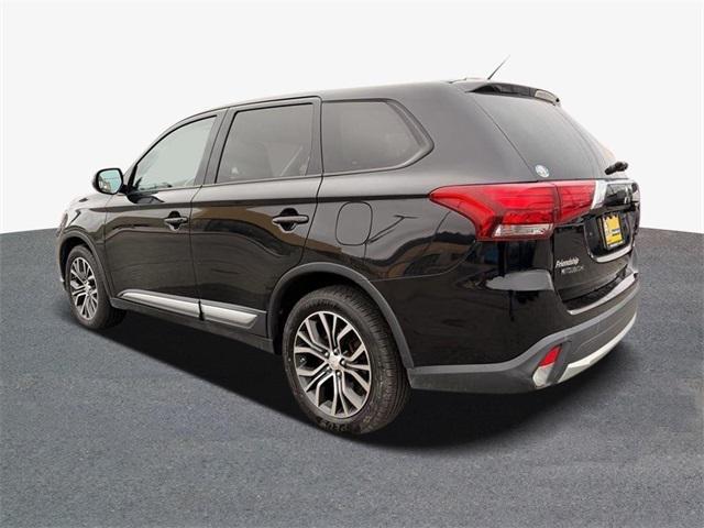 2016 Mitsubishi Outlander SE