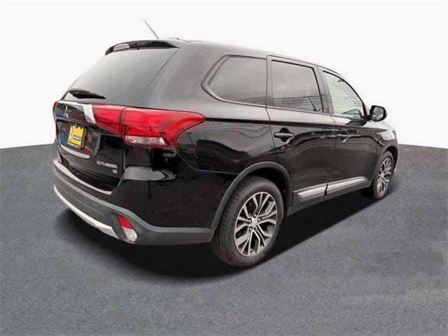 2016 Mitsubishi Outlander SE
