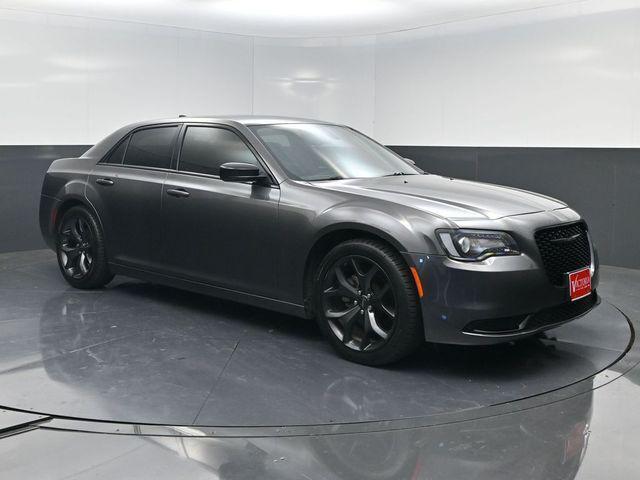 2022 Chrysler 300 Touring