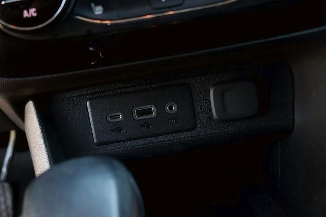 2022 Buick Encore GX FWD Select
