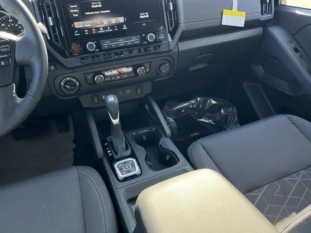 2026 Nissan Frontier Crew Cab SV 4x4