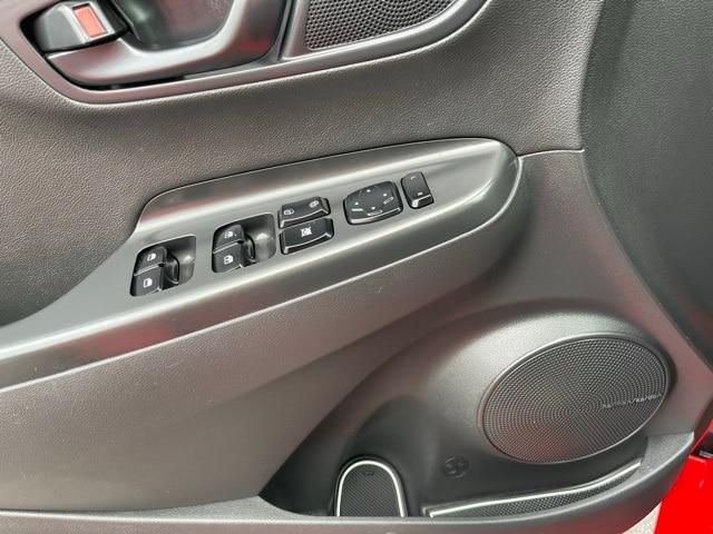 2023 Hyundai Kona Base