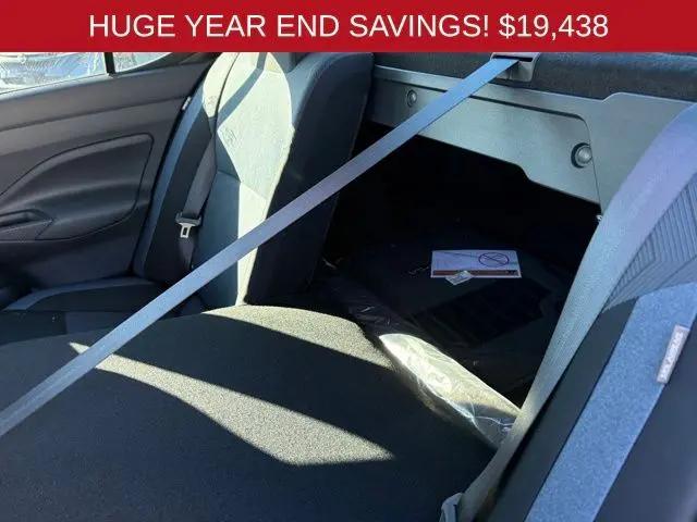 2025 Nissan Versa 1.6 SV