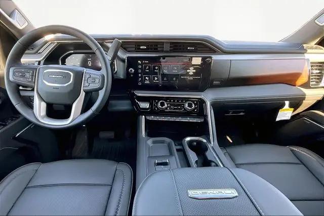 2026 GMC Sierra 2500HD Crew Cab, Standard Bed, Denali, 4WD