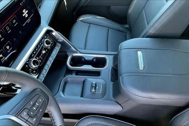 2026 GMC Sierra 2500HD Crew Cab, Standard Bed, Denali, 4WD