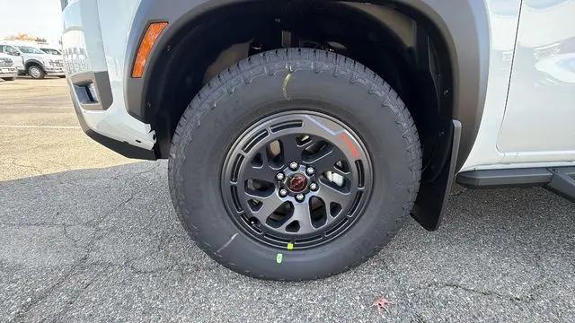 2026 Nissan Frontier Crew Cab PRO-4X 4x4