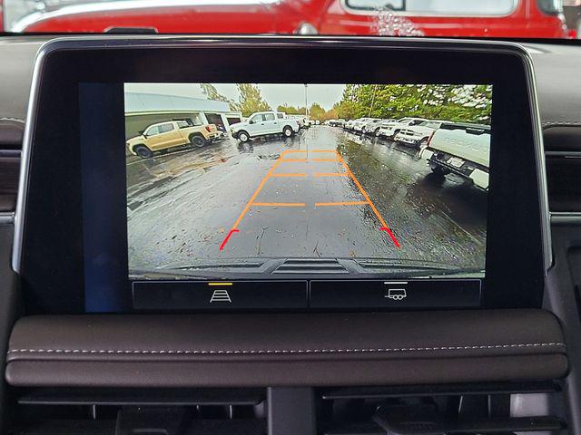 2024 Chevrolet Suburban 4WD LT