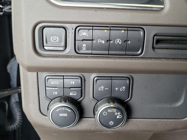 2024 Chevrolet Suburban 4WD LT