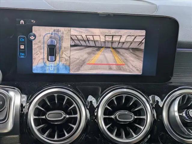 2026 Mercedes-Benz GLB 4MATIC