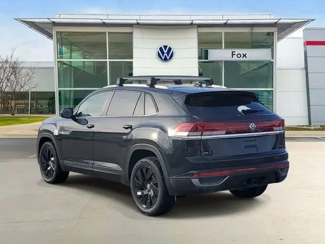 2026 Volkswagen Atlas Cross Sport SE with Technology
