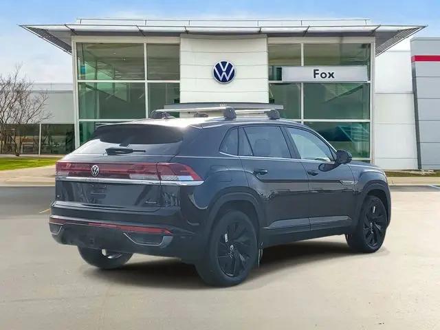 2026 Volkswagen Atlas Cross Sport SE with Technology