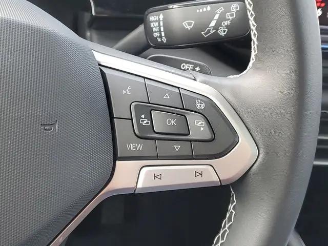 2026 Volkswagen Atlas Cross Sport SE with Technology