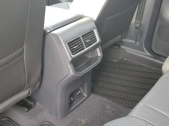 2026 Volkswagen Atlas Cross Sport SE with Technology