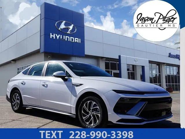 2026 Hyundai Sonata Hybrid Blue for sale in Gautier, MS