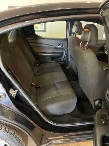 2012 Dodge Avenger SE