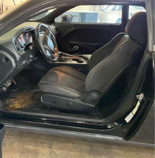 2015 Dodge Challenger SXT