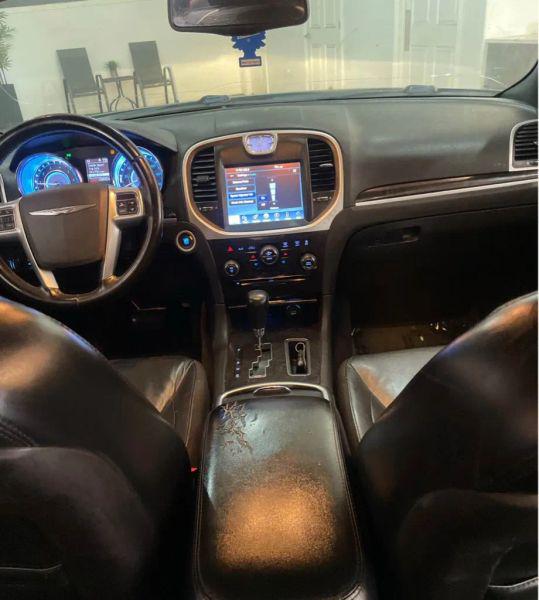 2011 Chrysler 300 Limited