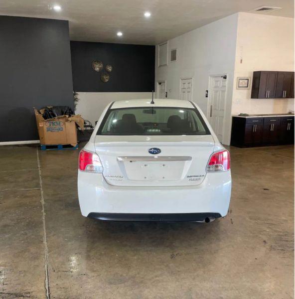 2015 Subaru Impreza 2.0i