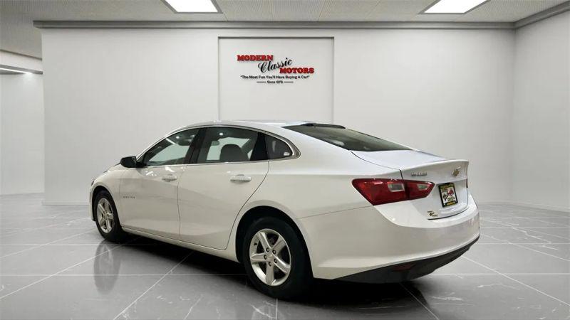 2023 Chevrolet Malibu FWD LS