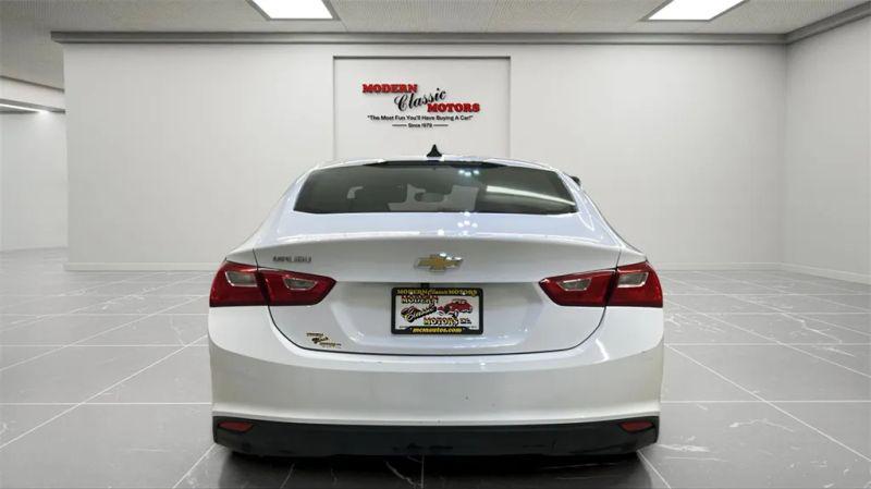 2023 Chevrolet Malibu FWD LS