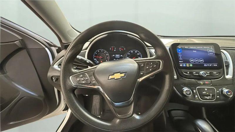 2023 Chevrolet Malibu FWD LS