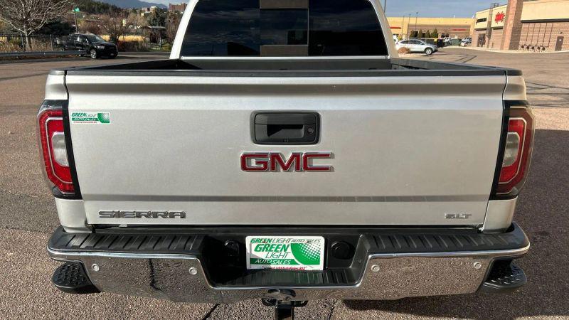 2018 GMC Sierra 1500 SLT