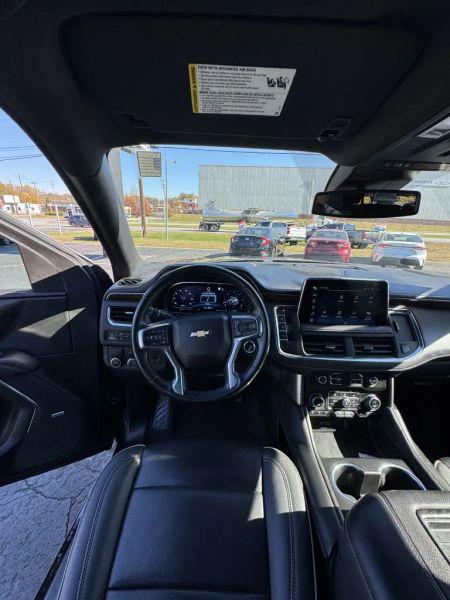 2023 Chevrolet Suburban 2WD Premier