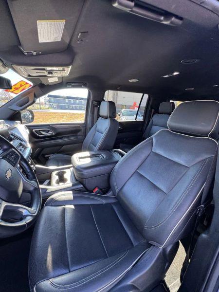2023 Chevrolet Suburban 2WD Premier
