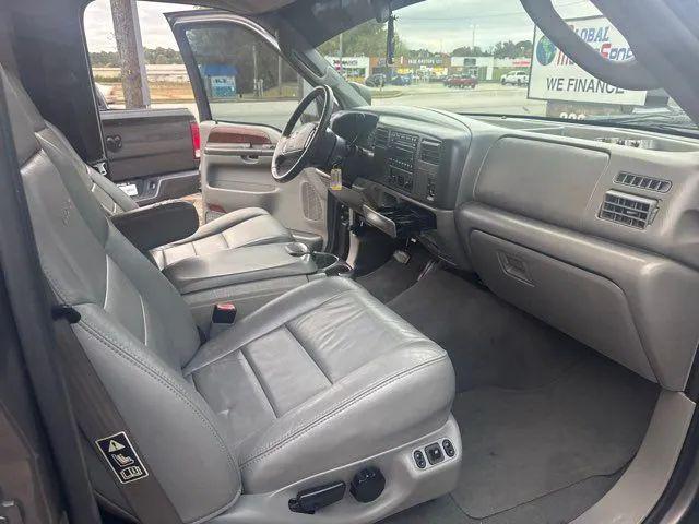 2004 Ford F-350 Lariat
