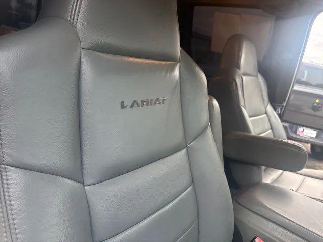2004 Ford F-350 Lariat