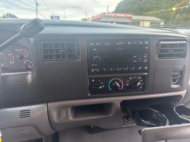 2004 Ford F-350 Lariat