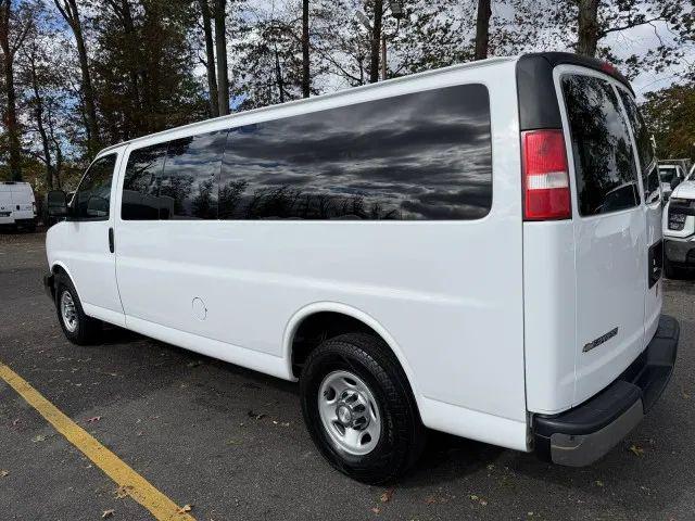 2017 Chevrolet Express LT