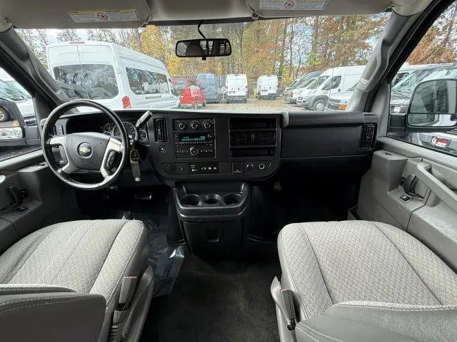 2017 Chevrolet Express LT