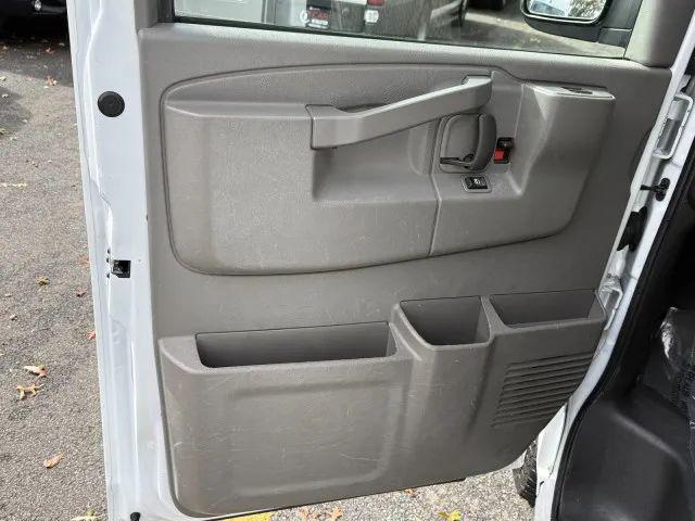 2017 Chevrolet Express LT