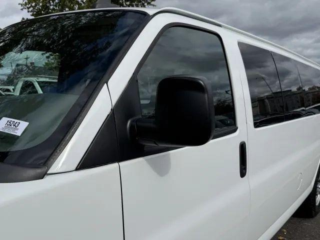 2017 Chevrolet Express LT
