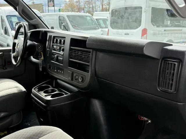 2017 Chevrolet Express LT