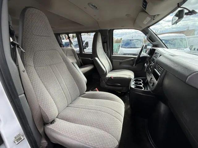 2017 Chevrolet Express LT