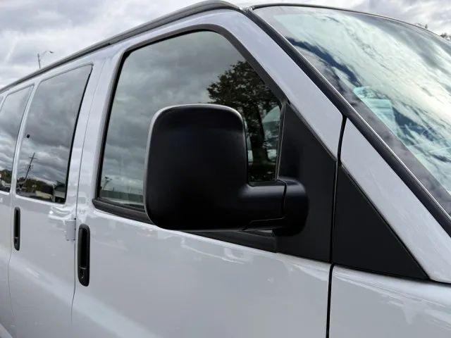 2017 Chevrolet Express LT