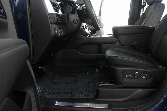 2026 GMC Yukon XL 4WD Denali