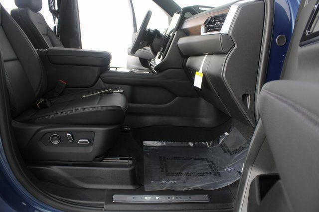 2026 GMC Yukon XL 4WD Denali
