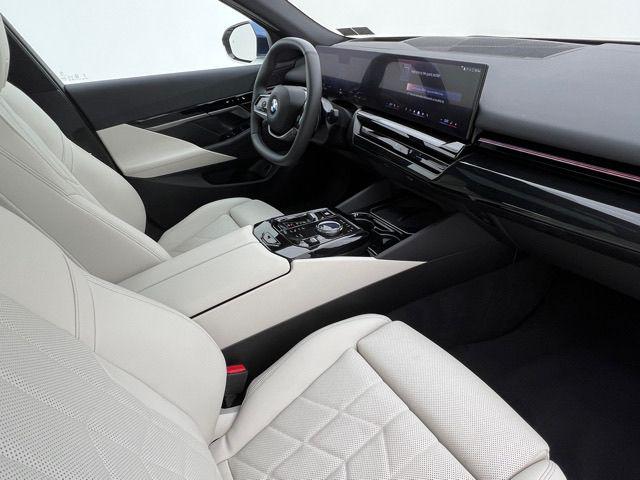 2026 BMW 5 Series 530i xDrive