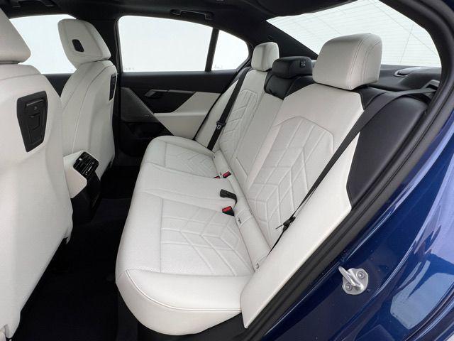 2026 BMW 5 Series 530i xDrive