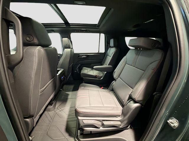 2026 Chevrolet Suburban RST, 4WD